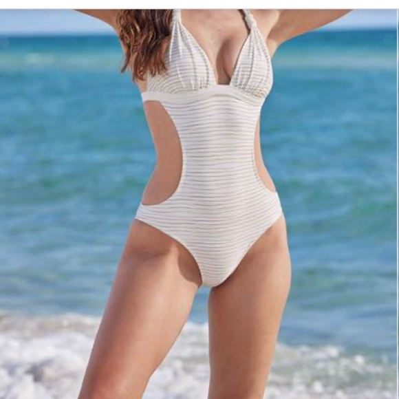 One piece “monokini” women’s swimsuit. - Picture 4 of 4